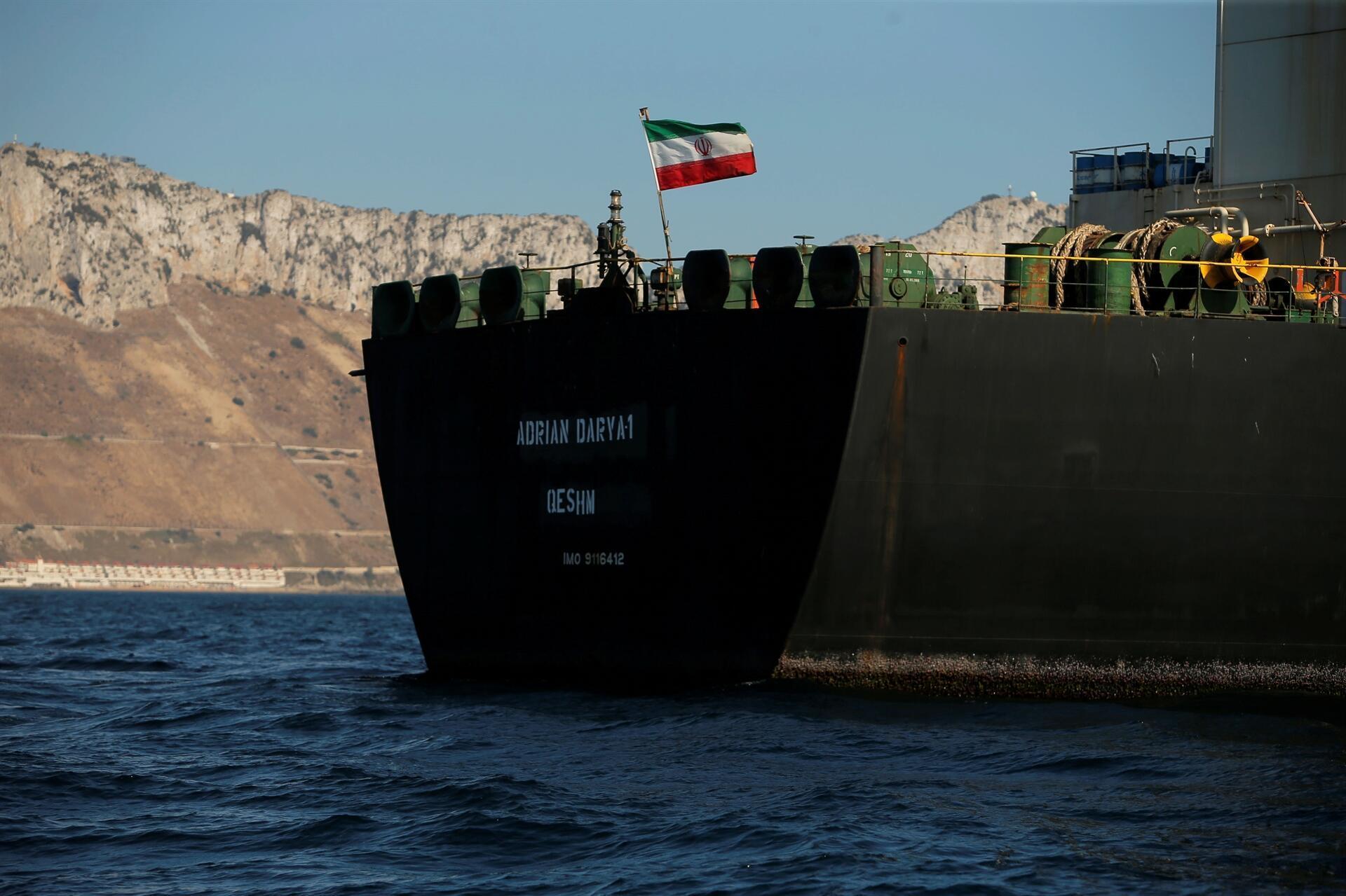Iranian tanker no longer has Turkey destination: Shipping data