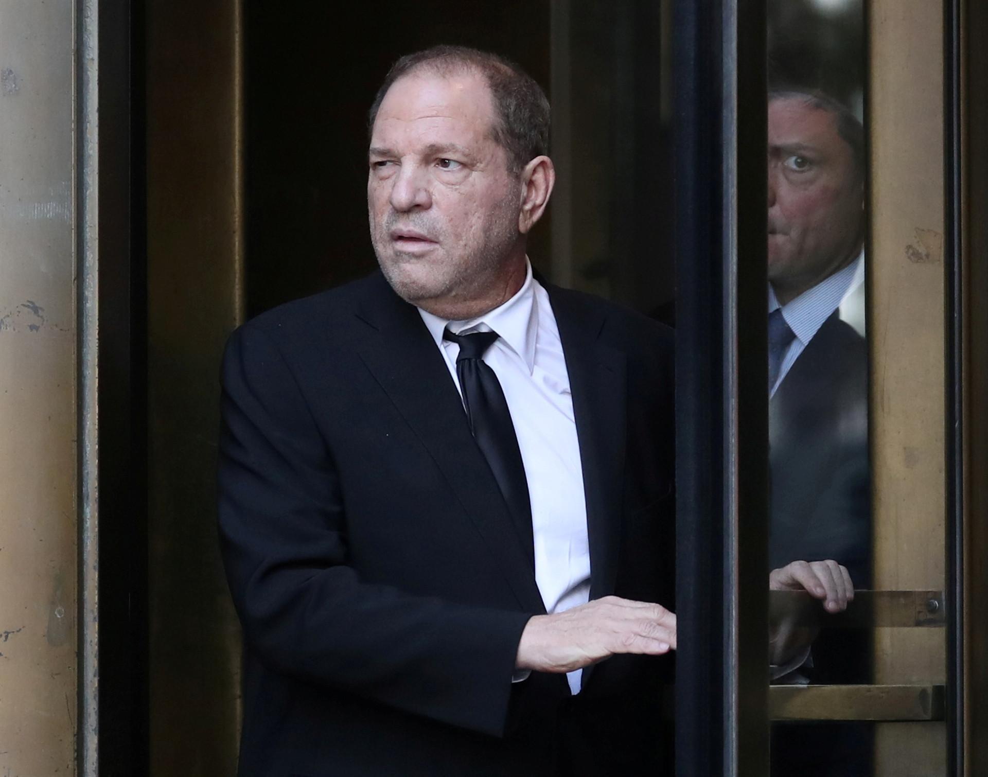 Weinstein trial delayed as Sopranos actress allowed to testify