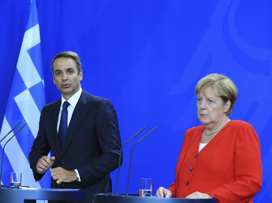 EU to discuss Turkeys needs on refugee issue: Merkel