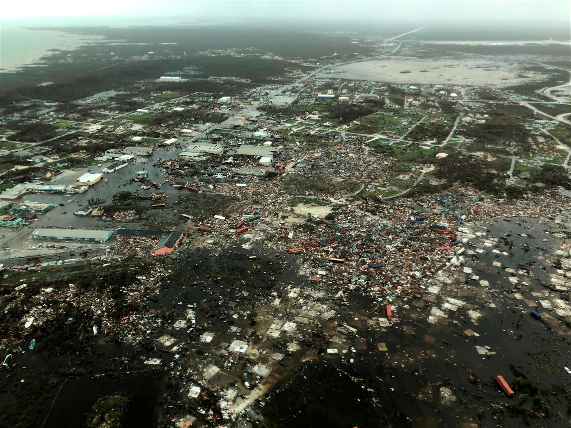 Bahamians begin rescues as Dorian moves on toward US coast