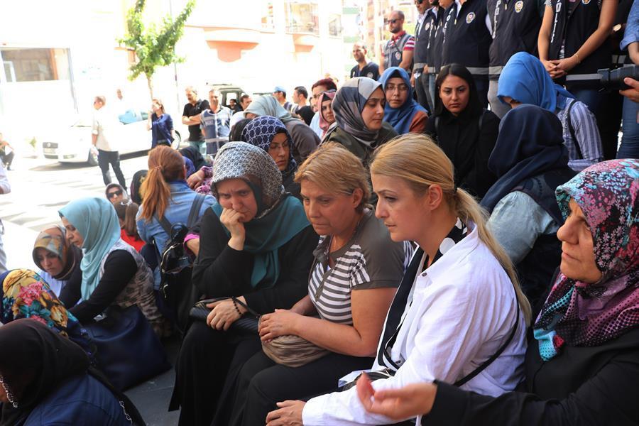 Families join forces against PKKs child recruitment