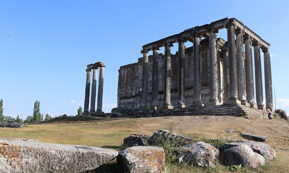 Project to float boats in ancient city continues