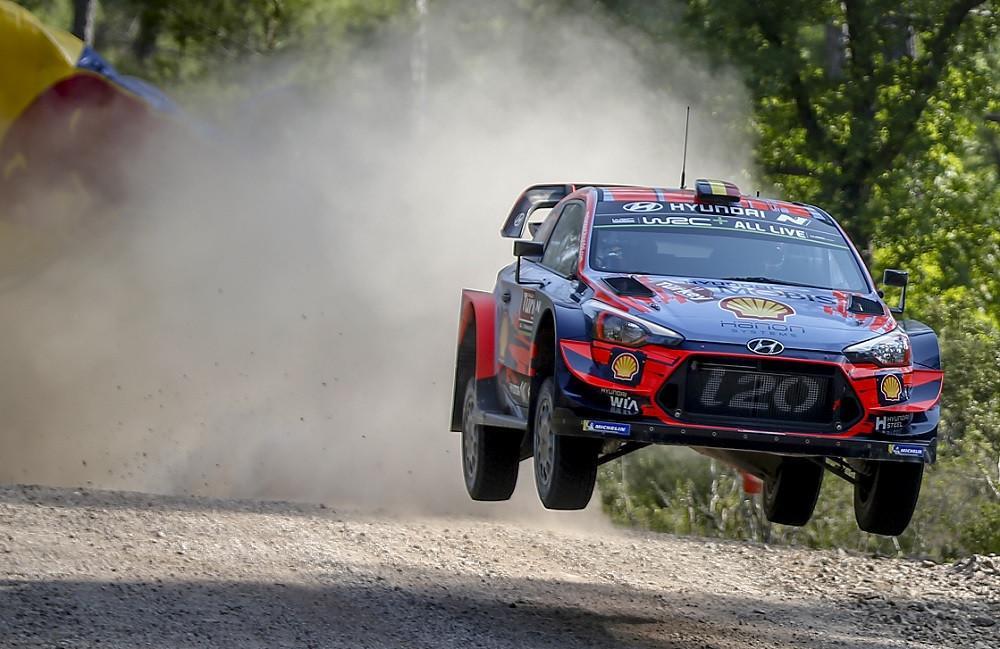 Rally Turkey: Hyundai pair share lead at opening stage