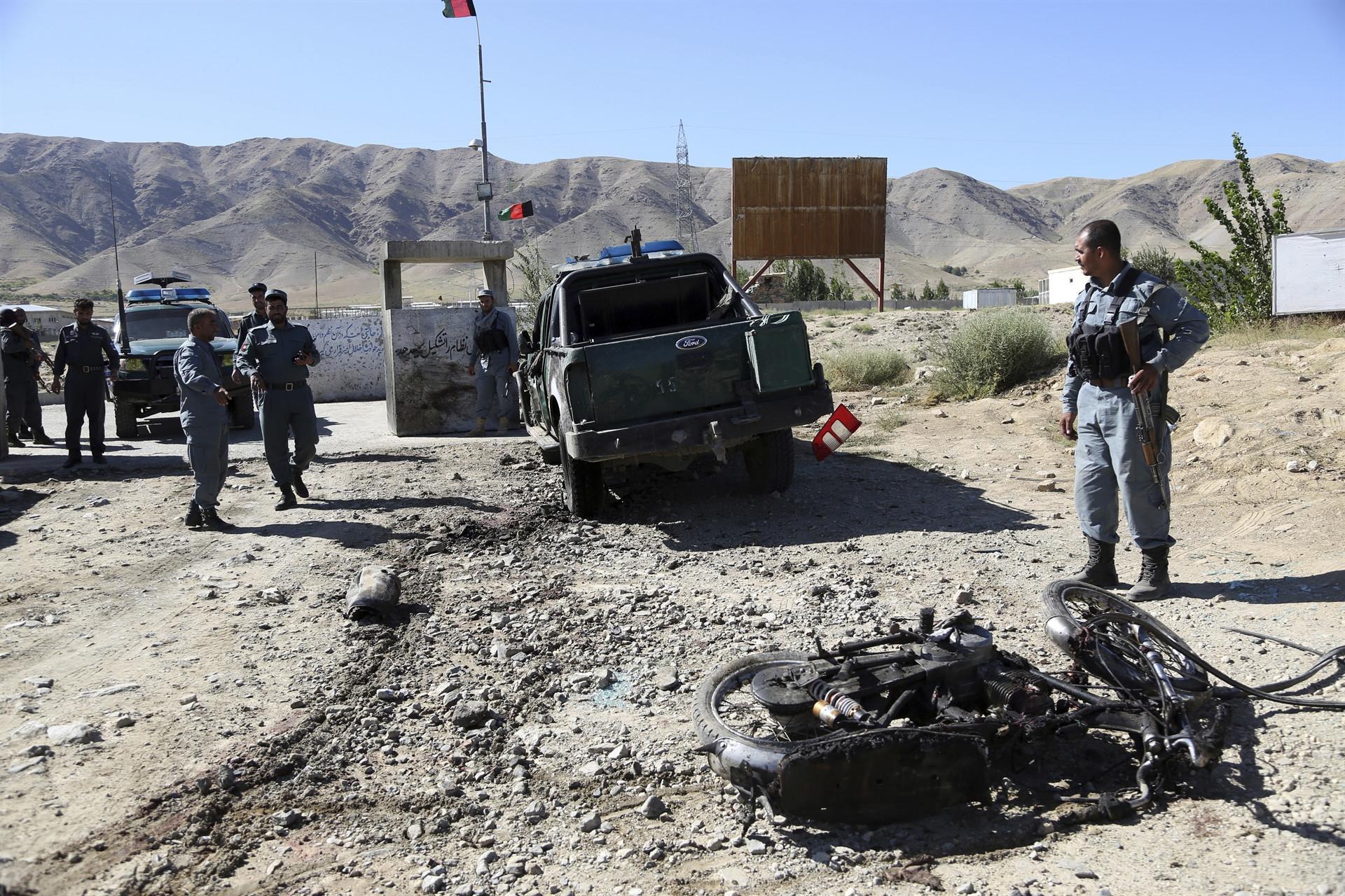 Taliban open to new talks with US after bloody attacks