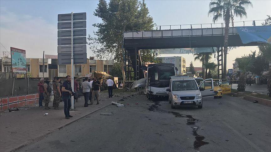 Terror attack on police bus injures 5 in SE Turkey