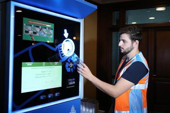 Istanbul commuters get $32,000 through recycling