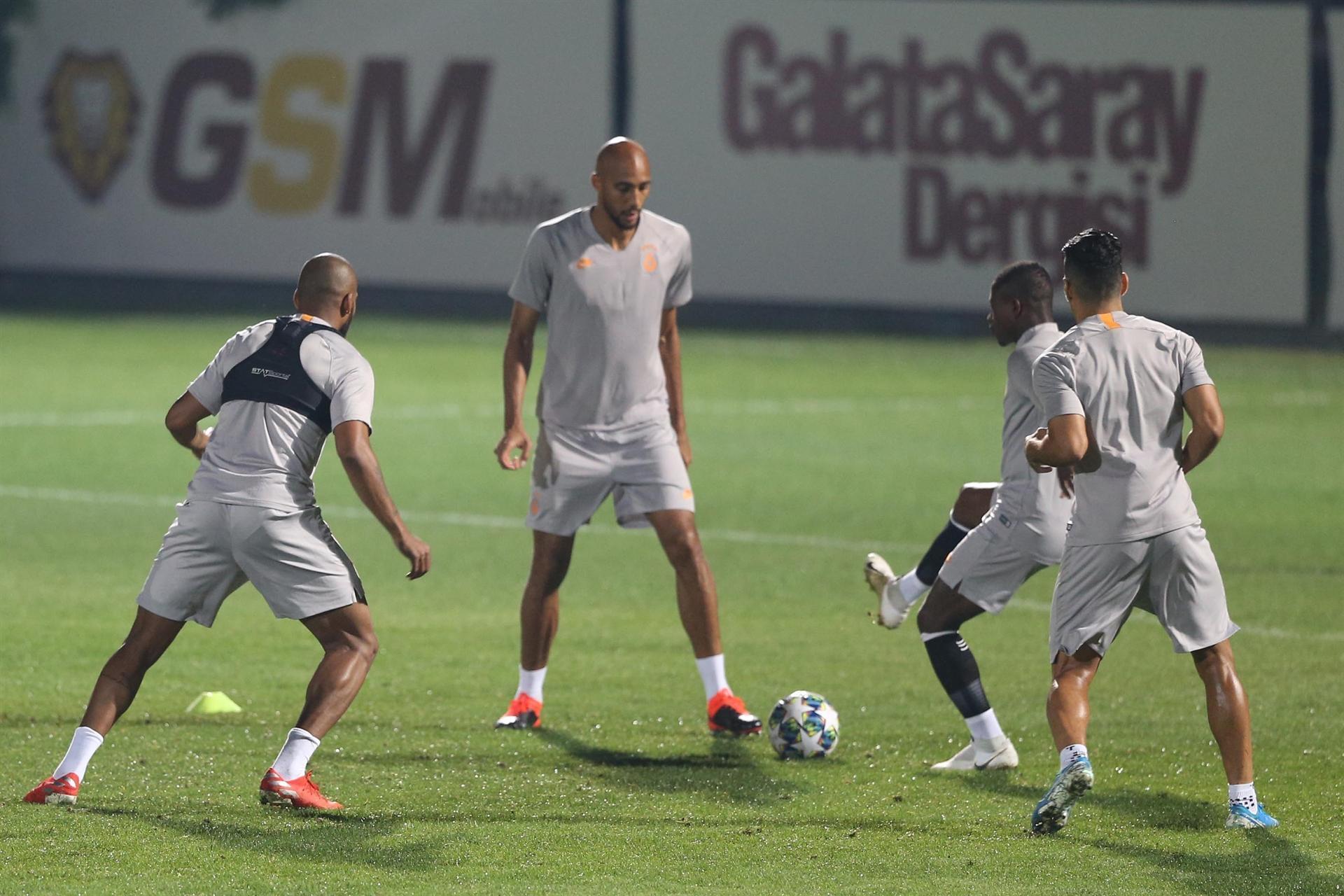Galatasaray set for tough test against PSG