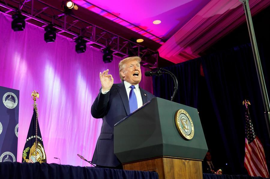 Trump says he hopes YPG abandons fighting Turkey