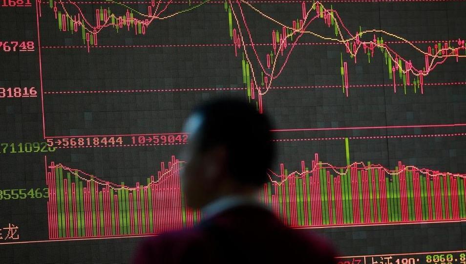 Chinas economy grows at its slowest pace since the early 1990s in Q3
