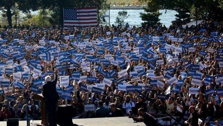 Sanders draws thousands to rally in New York