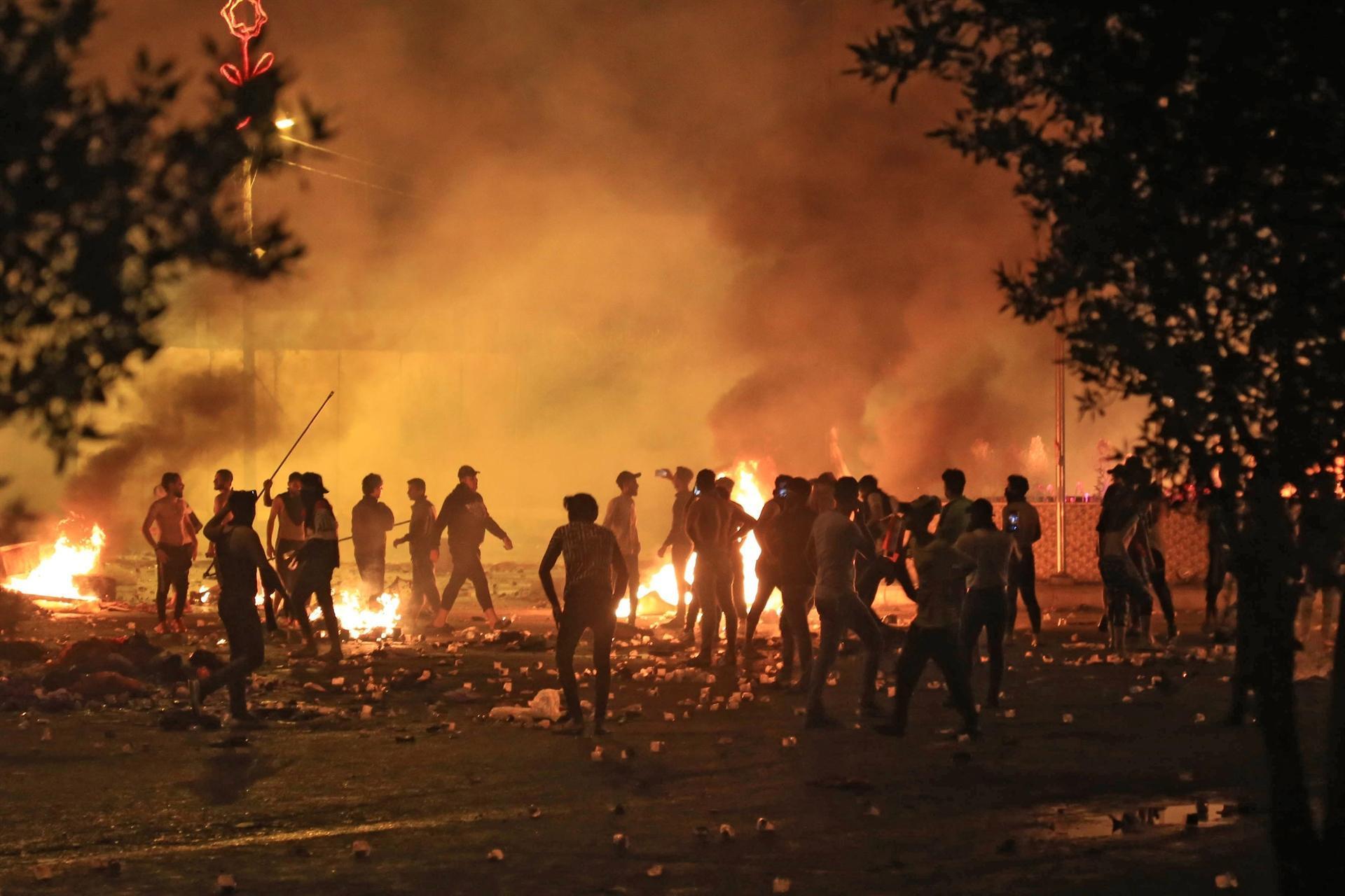 Protests linger in Iraq capital ahead of parliament session