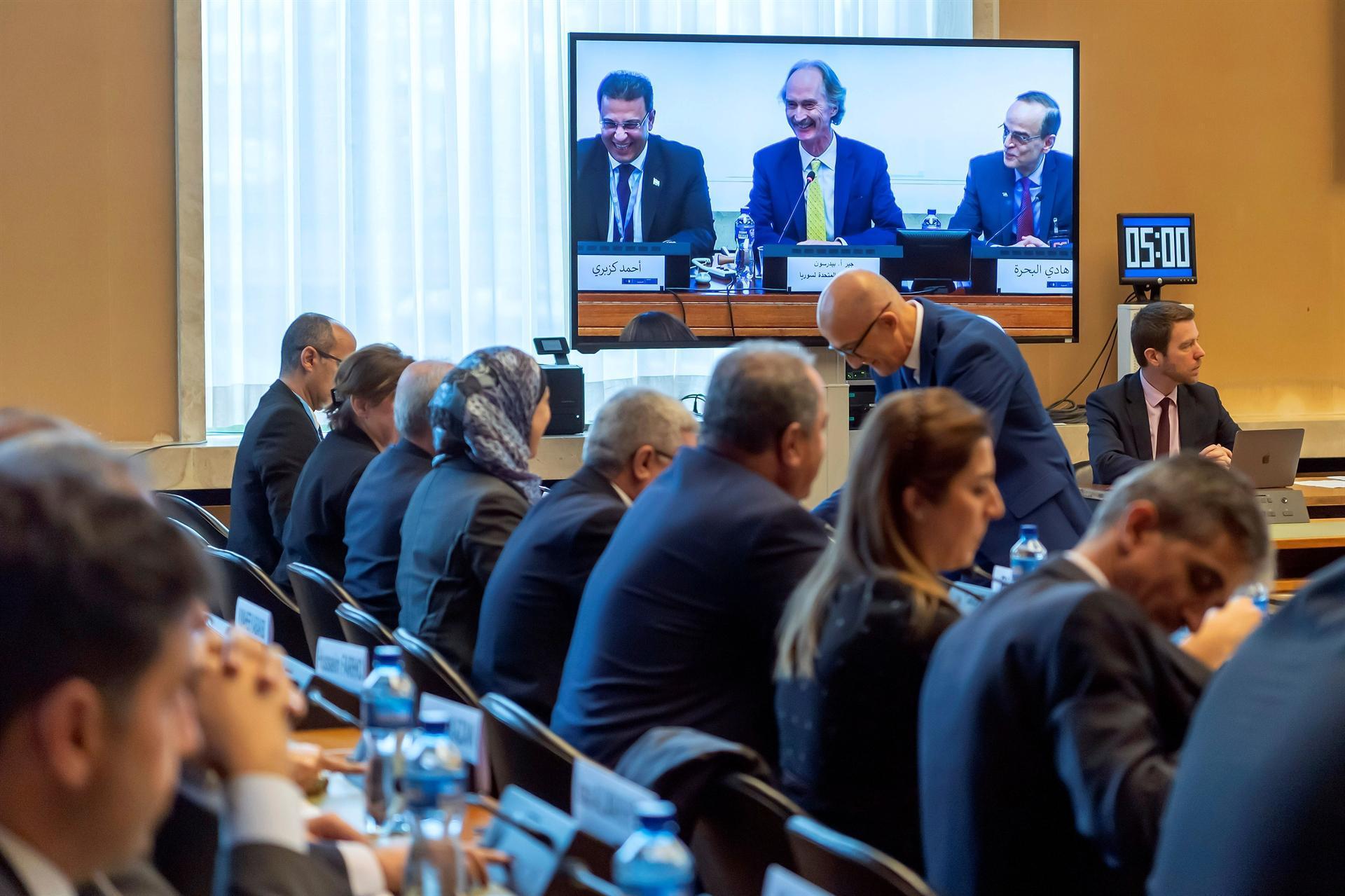 Syrian Constitutional Committee kicks off second day of works