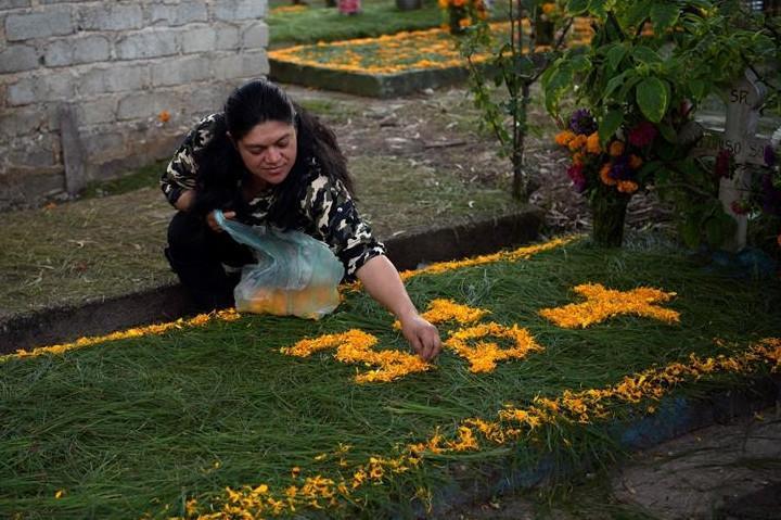Mexican towns teem with life for Day of the Dead