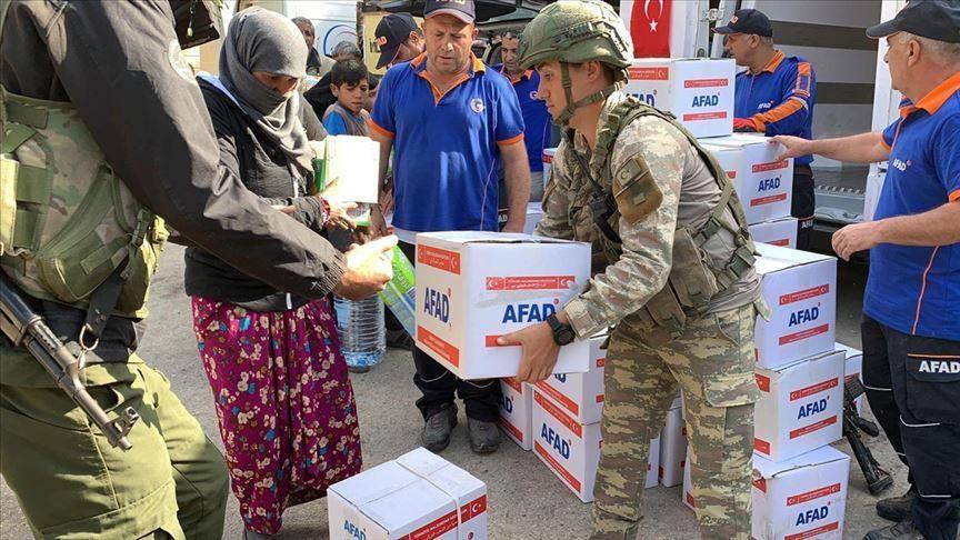 Turkish army delivers aid to locals in N Syria