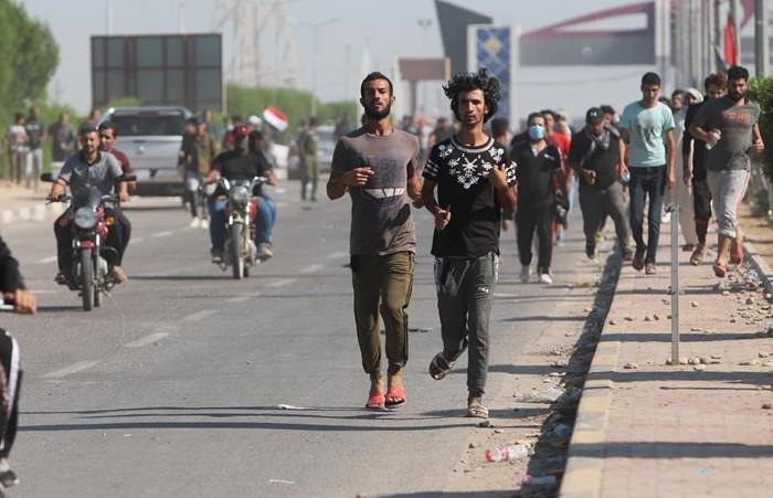 Iraqi protester dies of tear gas canister in Basra