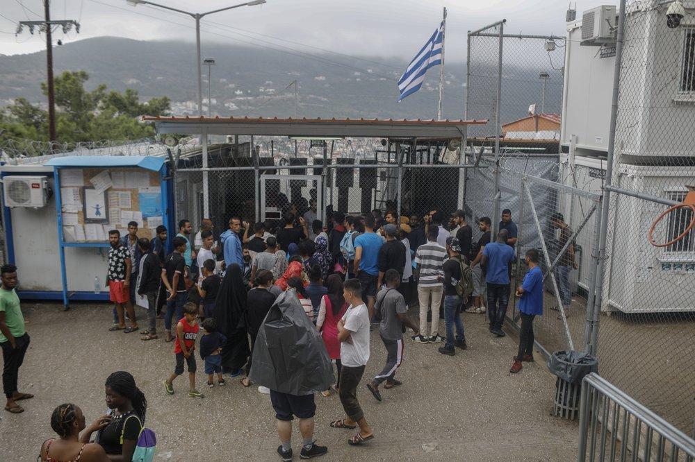 Greek official blasted for remarks on Turks, migrants