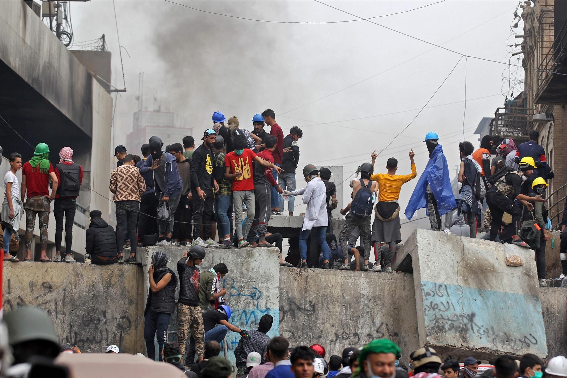 Iraqi forces kill 28 protesters after Iranian consulate torched