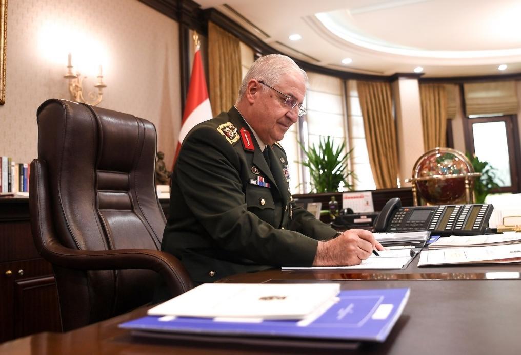 Turkish, Russian military chiefs discuss Syria on phone