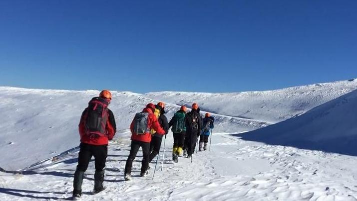 Coat, hat found in search for missing hikers in Turkey