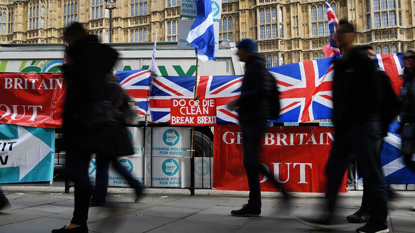 United Kingdom votes to decide the fate of Brexit, again