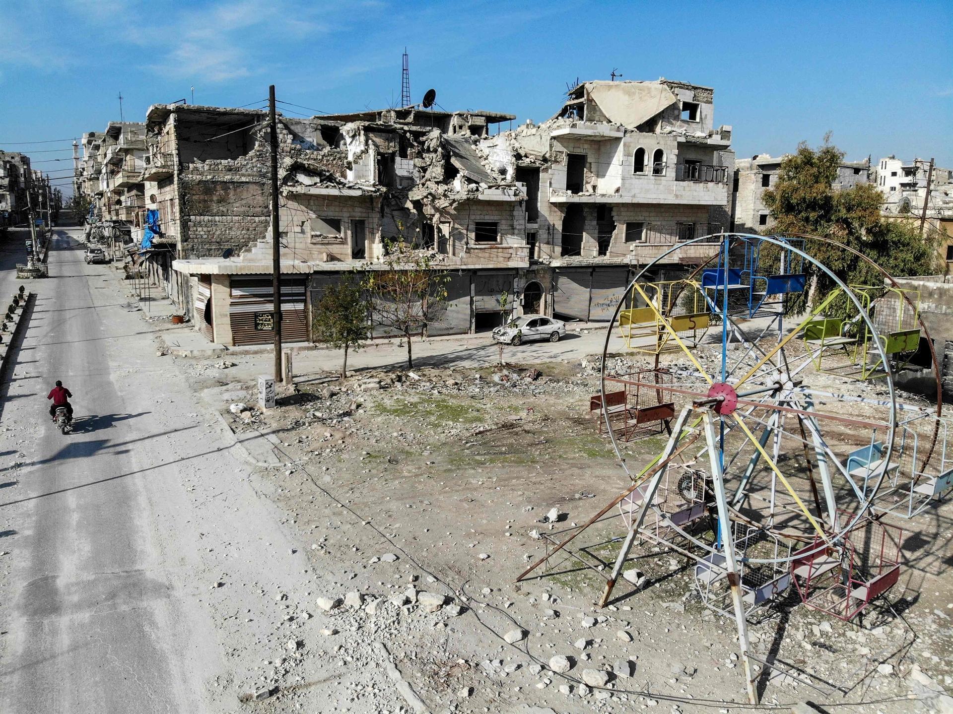 Russian airstrikes kill 9 civilians in Idlib