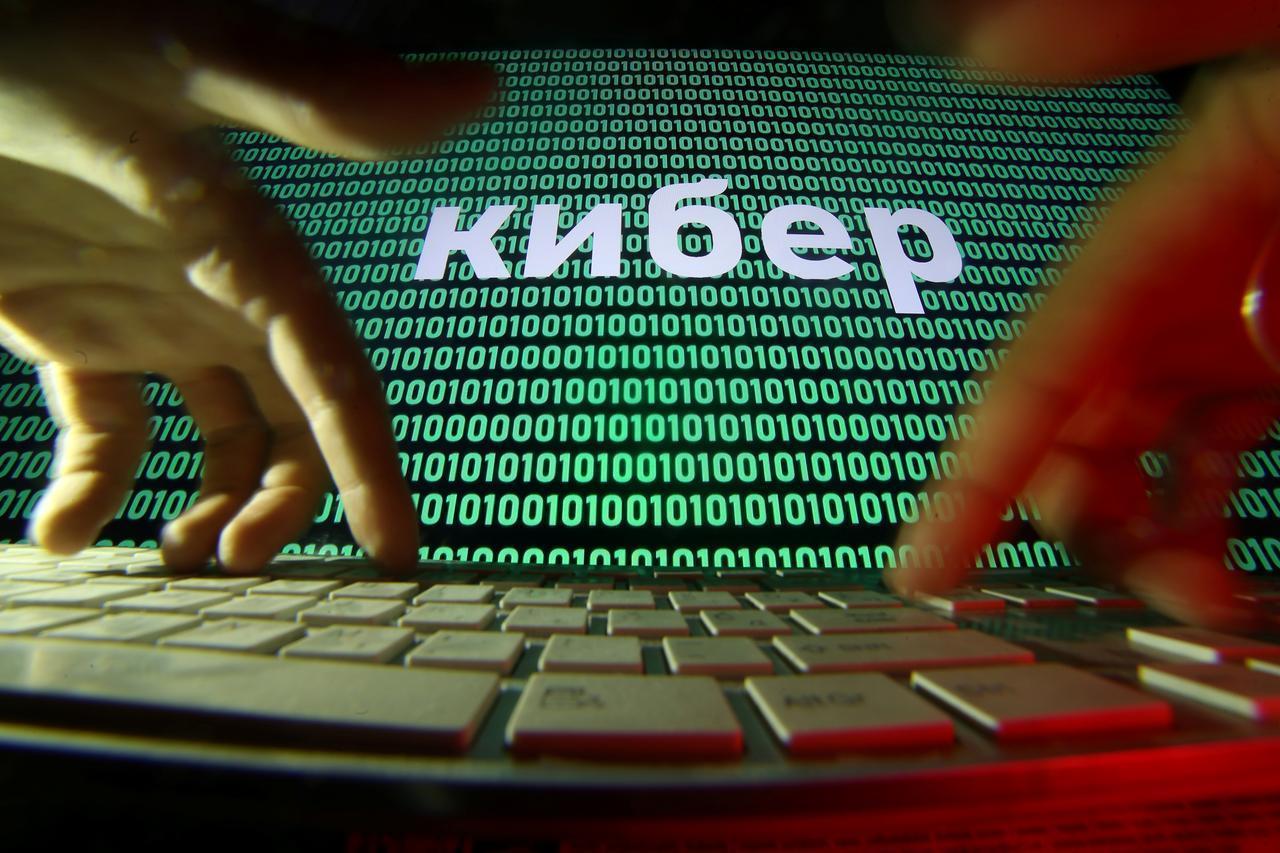 UN backs Russia on internet convention, alarming rights advocates