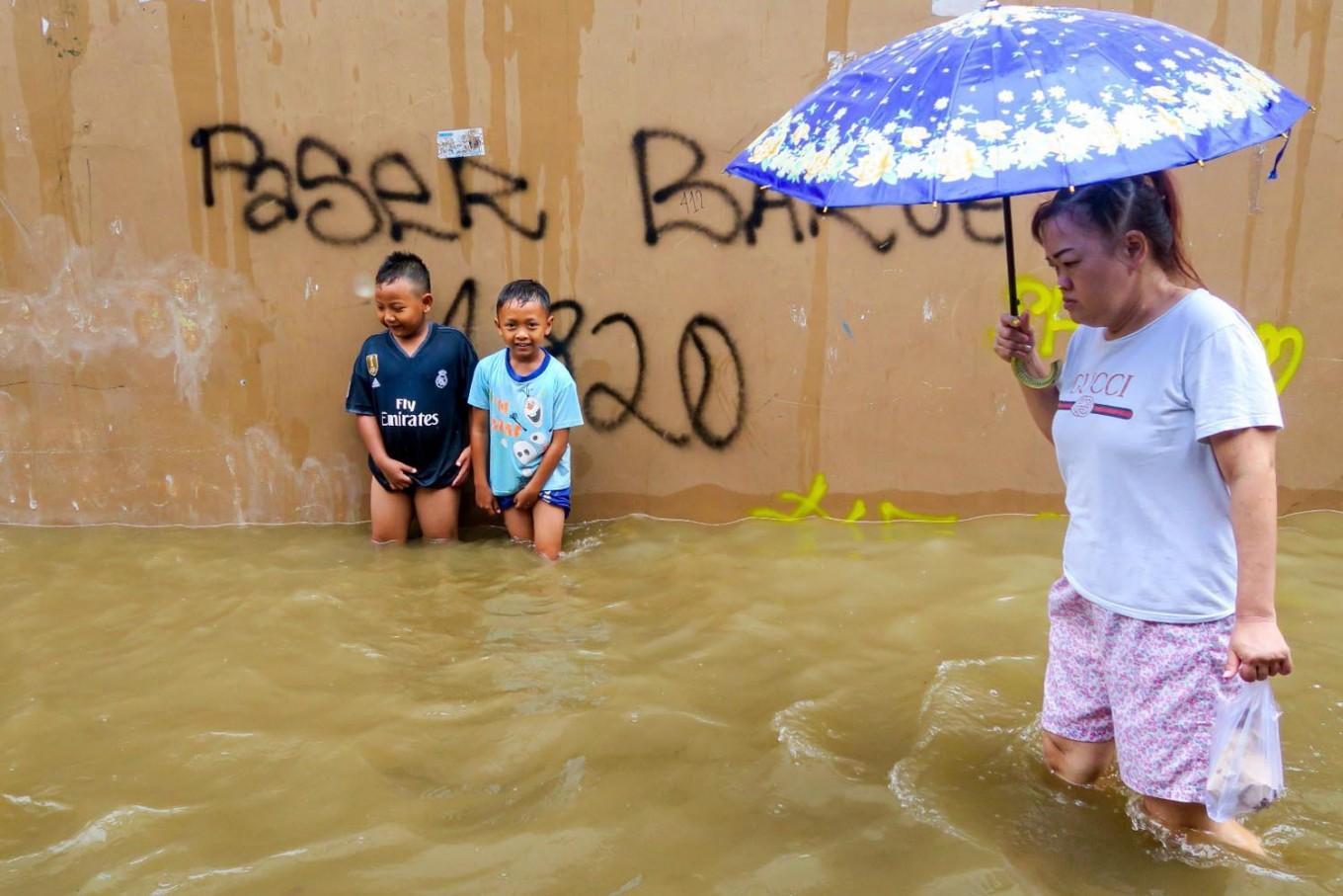 Heavy rainfalls hit Jakarta, 19 killed in Indonesia