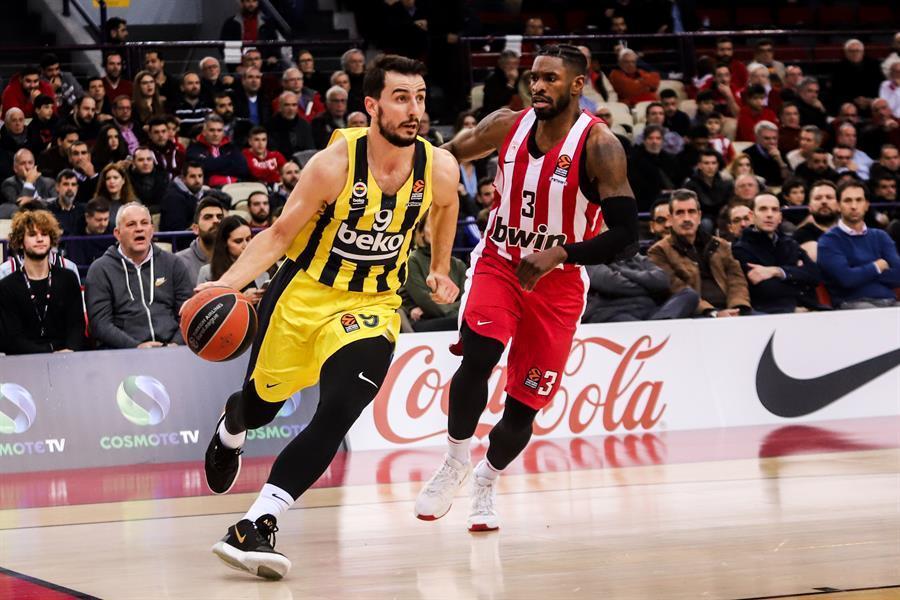 Fenerbahçe ends four-match losing streak after beating Olympiacos