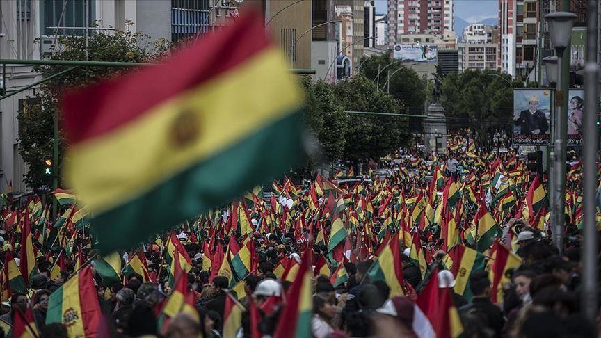 Interim govt to probe nearly 600 ex-officials in Bolivia