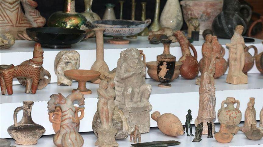 Over 1,700 historical artifacts seized in Istanbul, Mersin