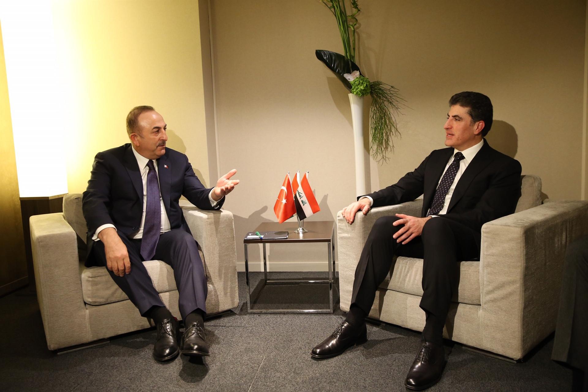 Turkish foreign minister meets Iraqi Kurd leader