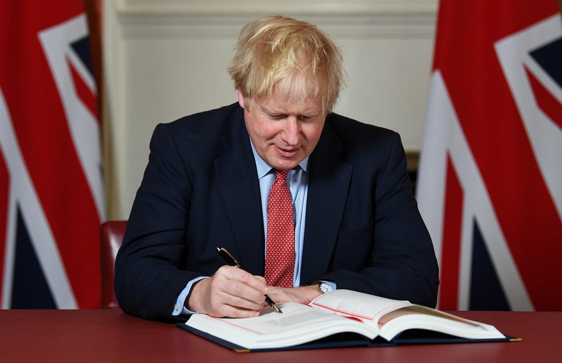 UKs Johnson hails new chapter as he signs EU divorce treaty