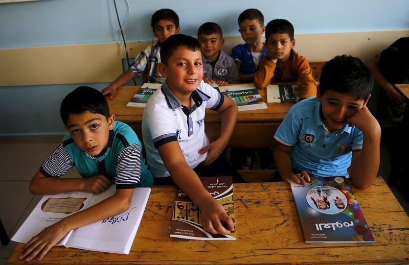 Up to 650,000 refugee kids enrolled in schools