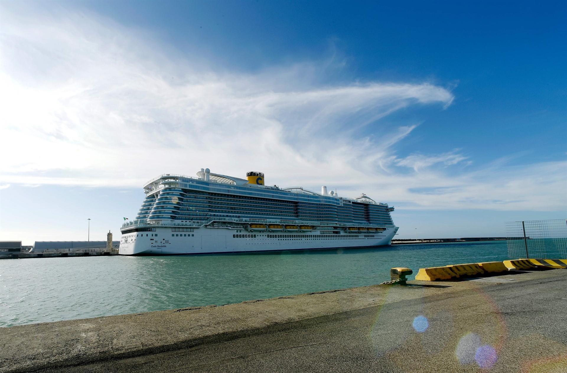 Europe evacuation flight off to China, cruise ship checked