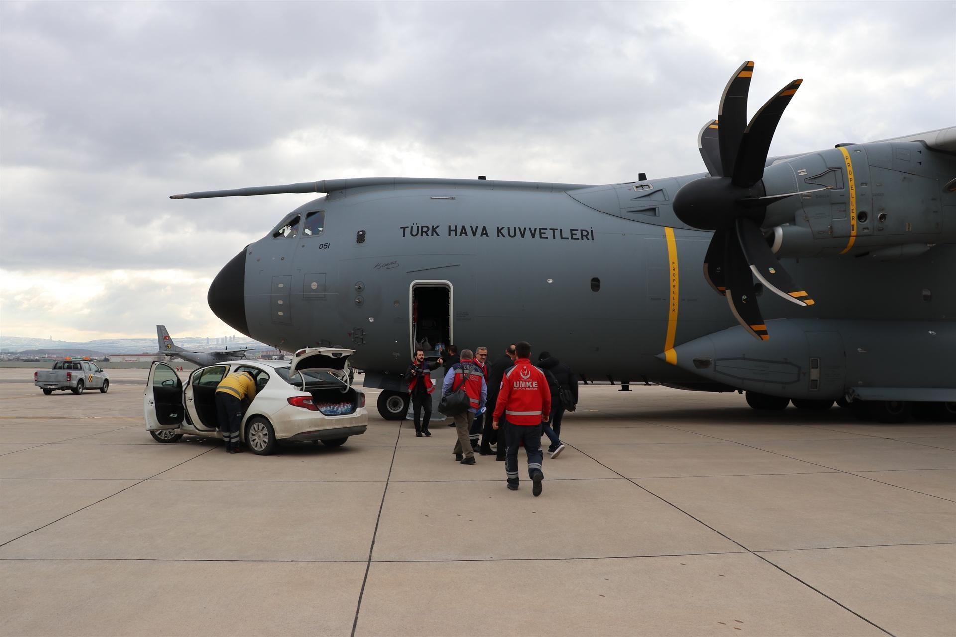 Turkish plane en route to China to airlift citizens