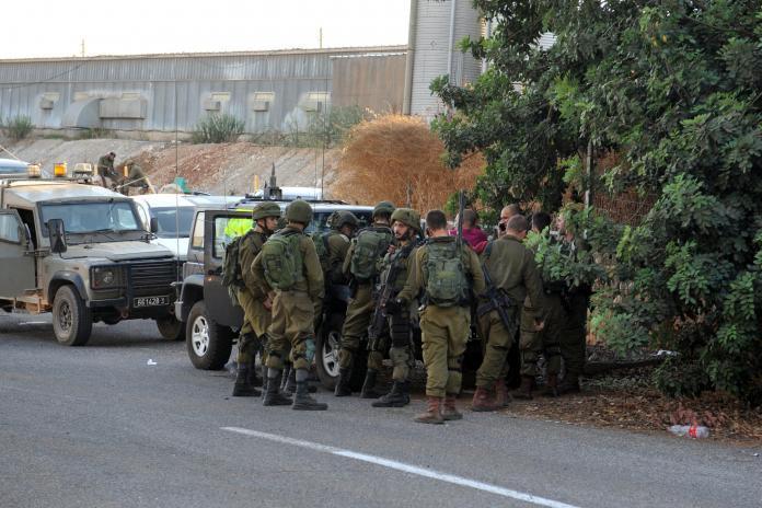 12 Israeli soldiers injured in car-ramming attack