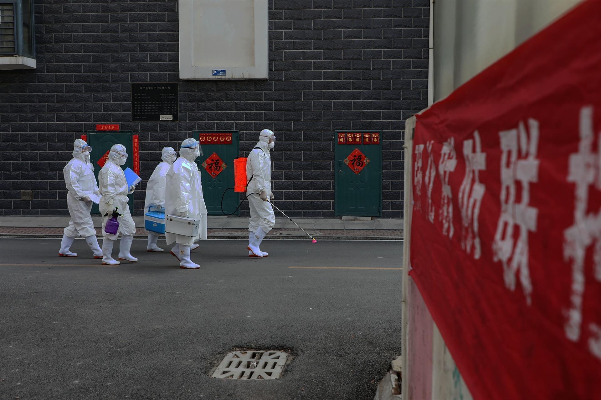Chinas daily death toll from virus tops 100 for first time