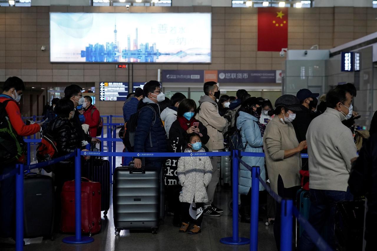 Medical, flight crews to end coronavirus quarantine at home, says minister