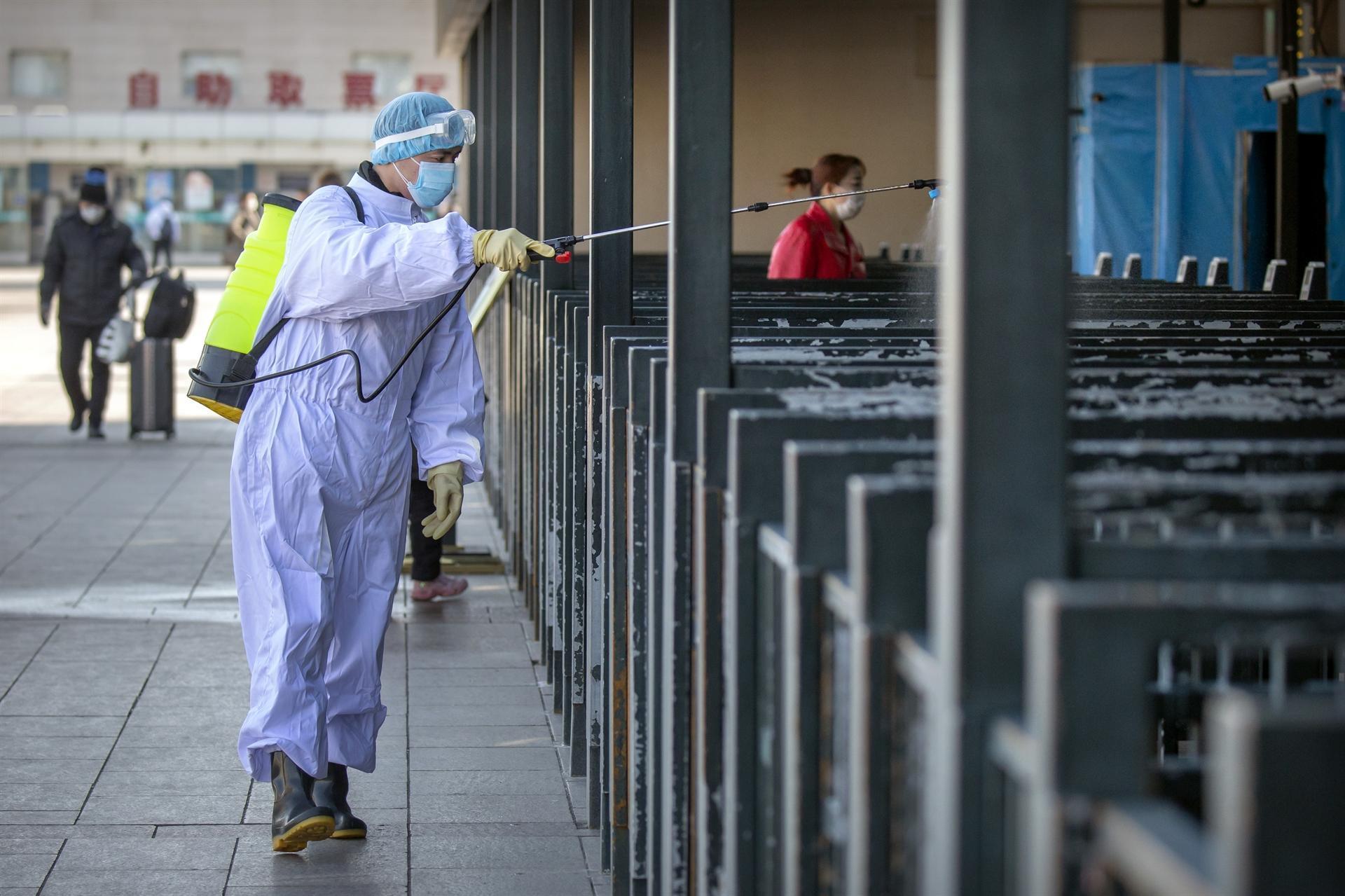 Chinas coronavirus cases, deaths rise as it struggles to slow spread