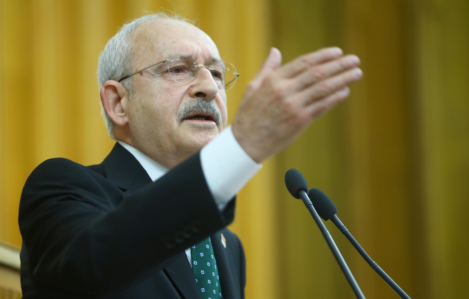 Main opposition leader slams gov’t over economy