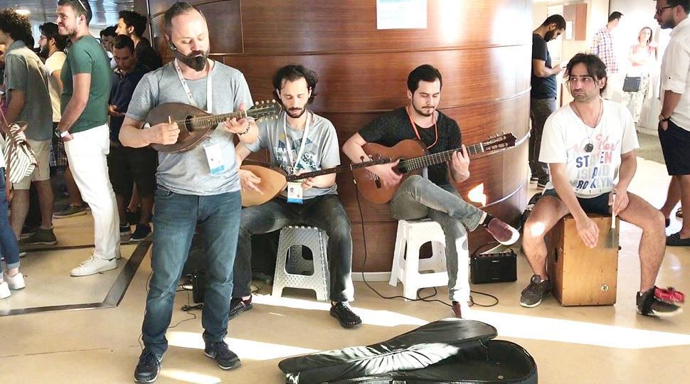 ‘The Voice’ audition for Istanbul ferries