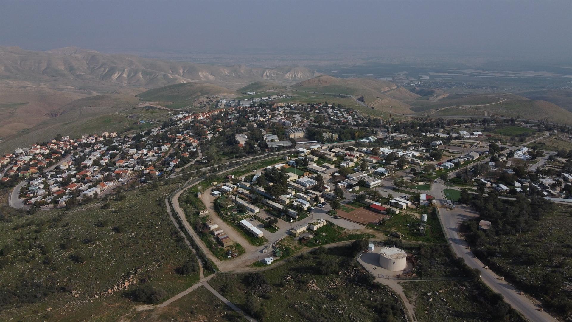 Netanyahu banks on Trump plan to drive up pro-settler votes