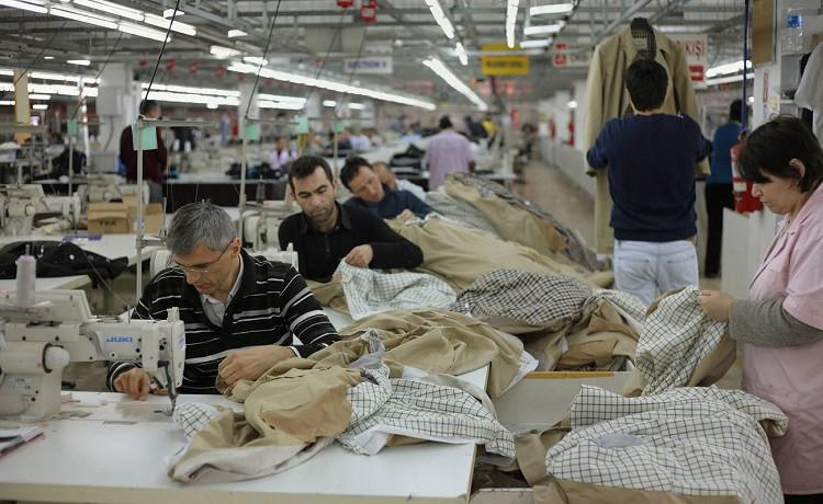 Turkish manufacturers scramble to meet orders amid virus fears