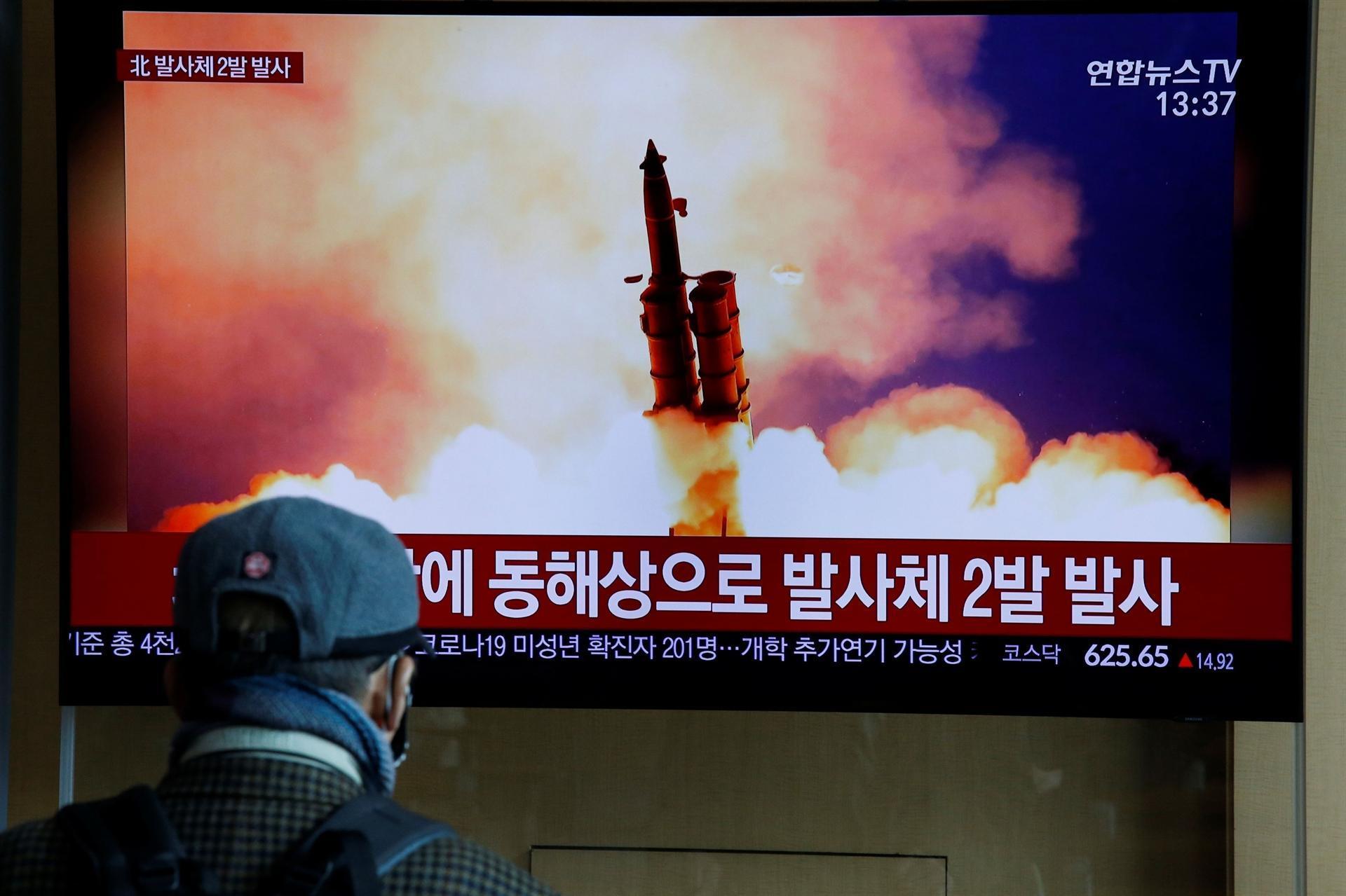North Korea fires unidentified projectiles, says Souths military