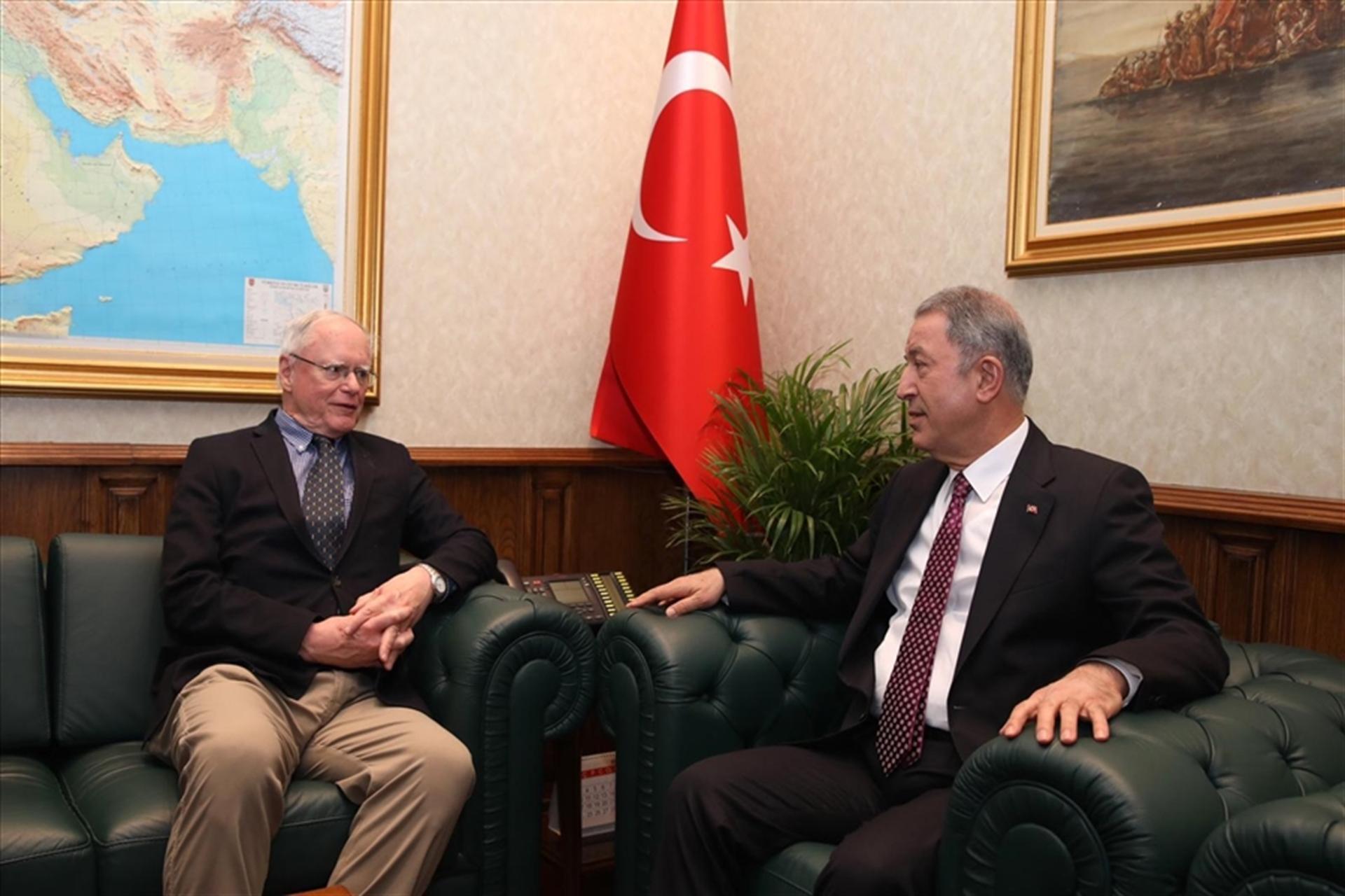 Turkish defense minister meets US envoy for talks on Idlib