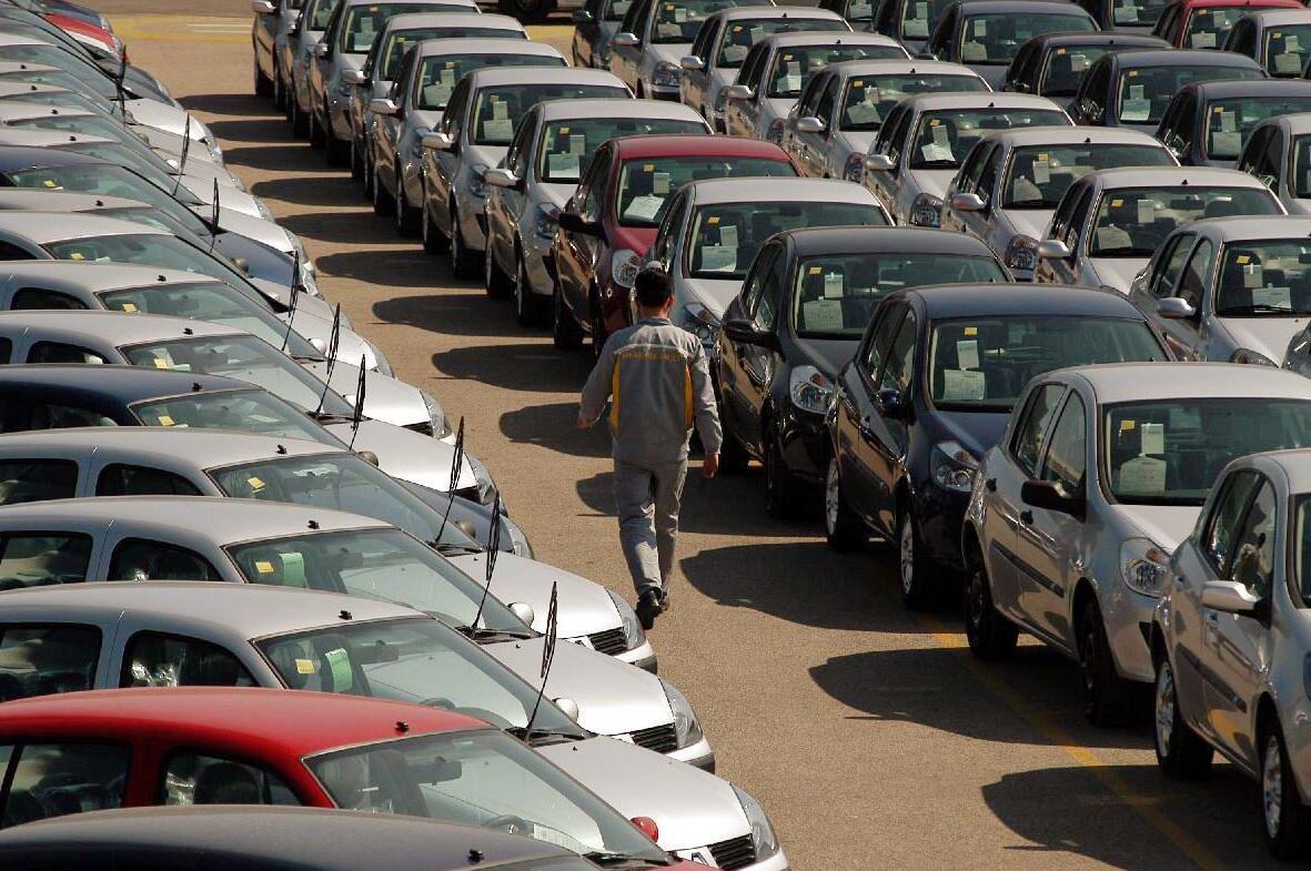 Auto sales soared 90 pct last month