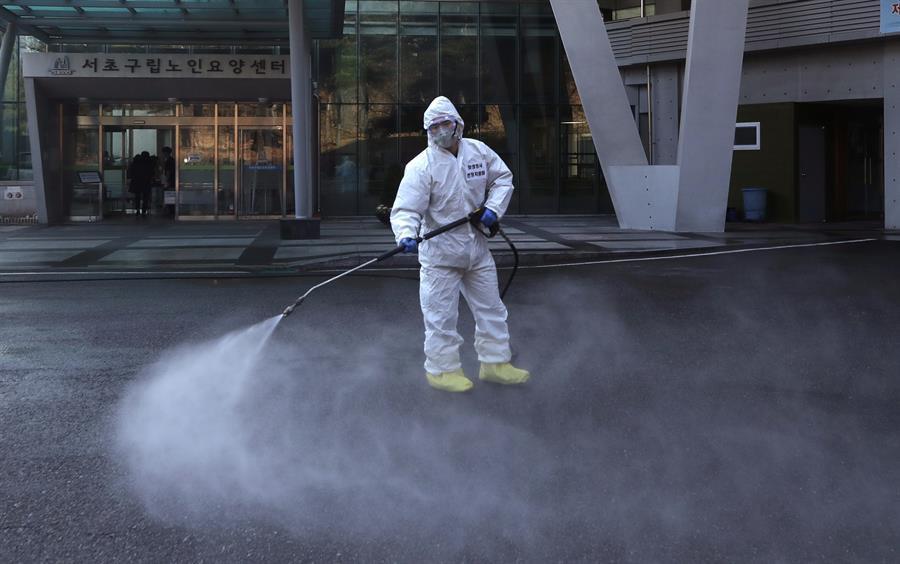 China coronavirus infections spike in central city of Wuhan