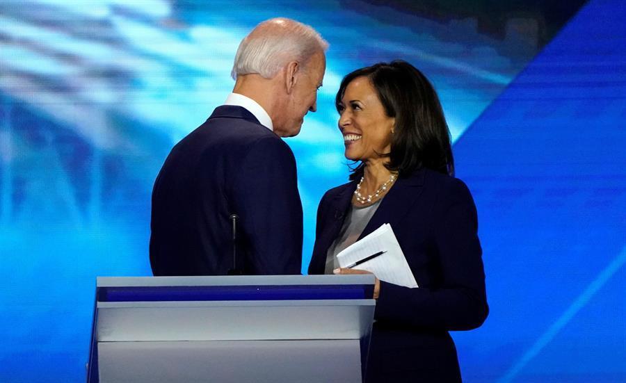 On the trail: In dueling endorsements, Kamala Harris backs Biden, while Jesse Jackson campaigns for Sanders