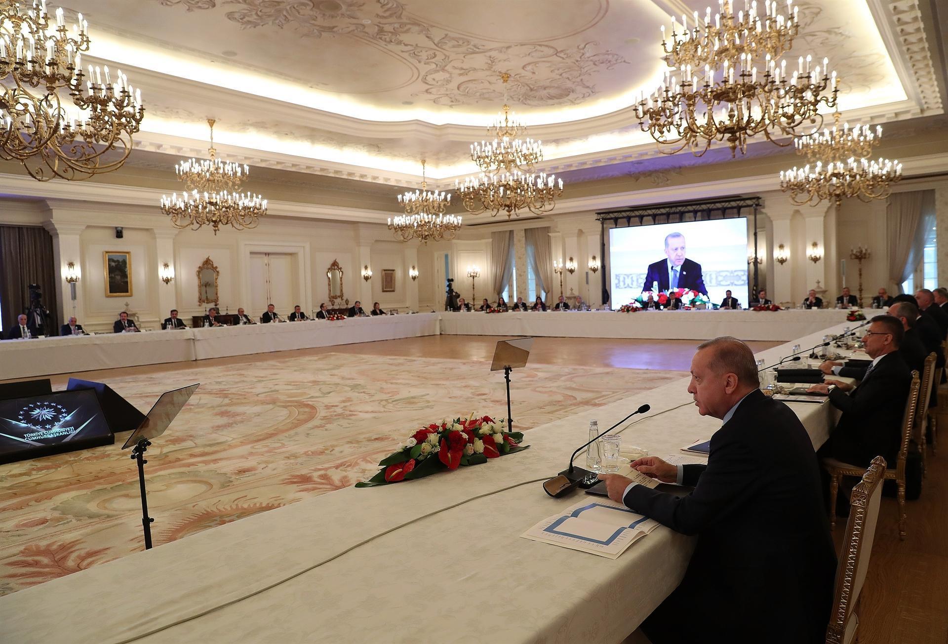 Turkey to overcome this period ‘with measures we take,’ Erdoğan says