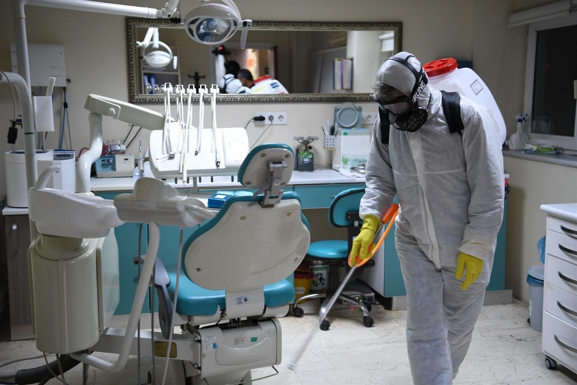 Turkey brings in more stringent virus measures as death toll rises to 30